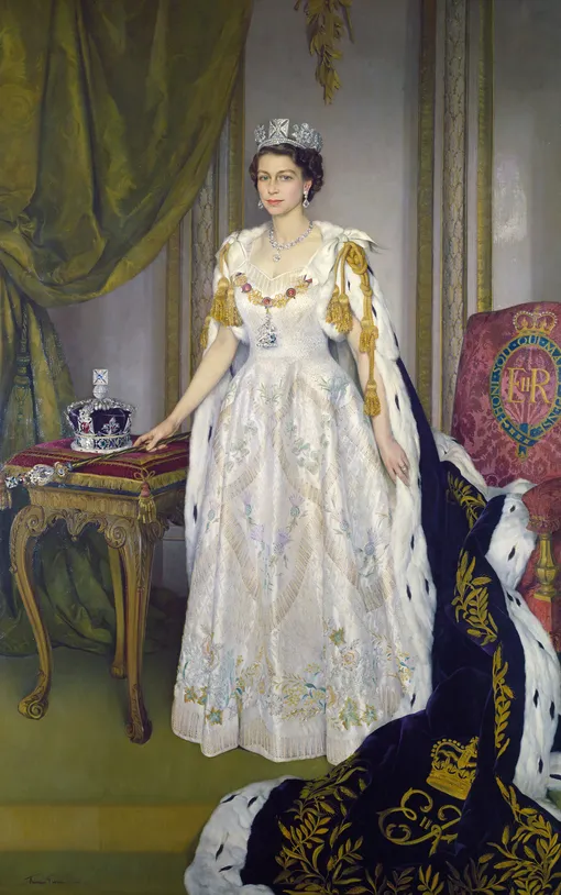 коронационное платье елизаветы 2 королевы англии