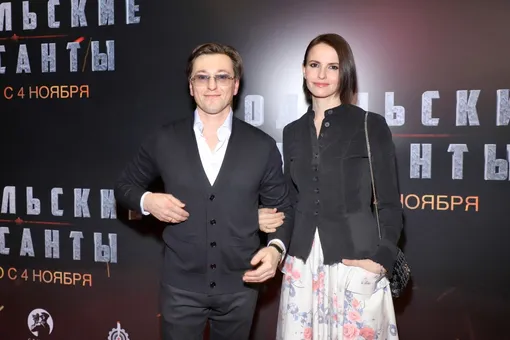 Сергей Безруков и Анна Матисон на премьере фильма «Подольские курсанты»