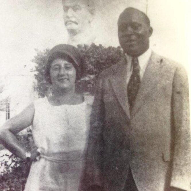 Бабушка и дедушка Елены Ханги – Берта Бялик и Оливер Голден. Архивное фото