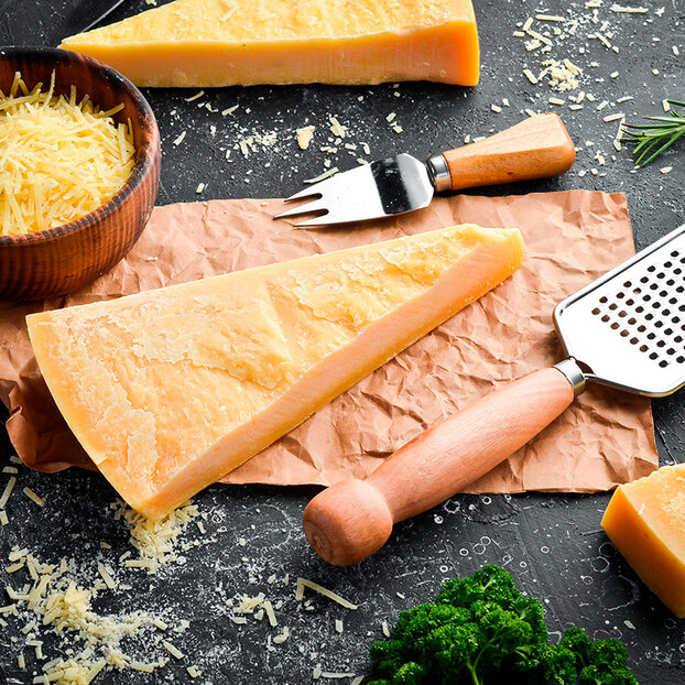 Рецепты с сыром: рулет, розочки с ветчиной, пенне и еще много вкусного