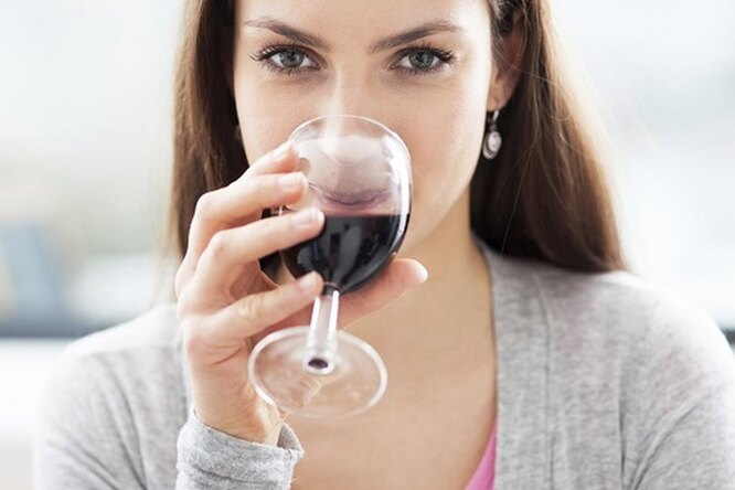 Как пить алкоголь без вреда для здоровья? Объясняет врач