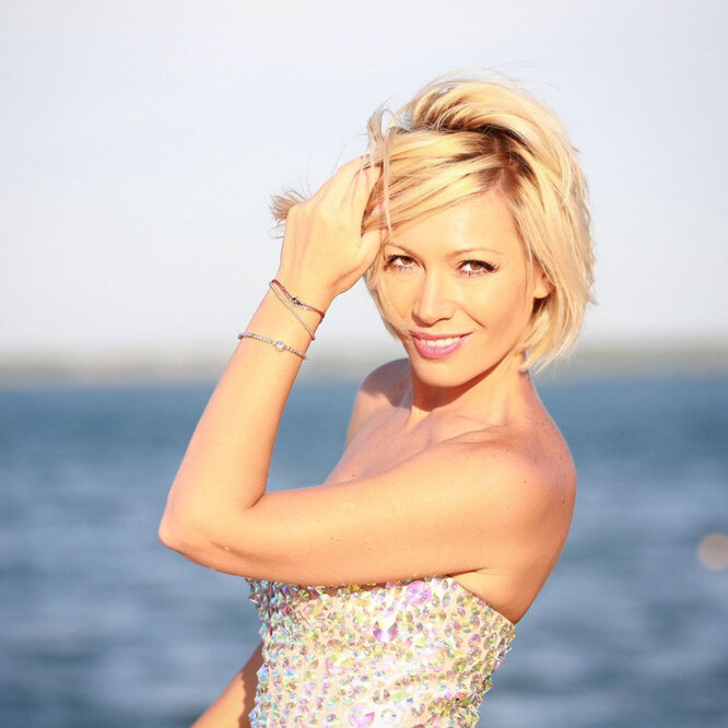 Аврора рассказала, как избавиться от отечности лица