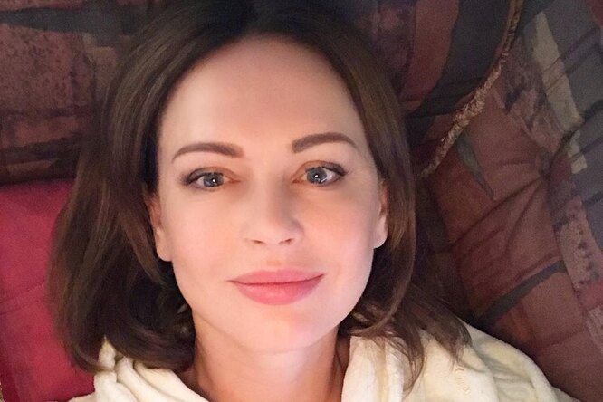«Целый год вам не писала!» Ирина Безрукова показала купальник с роскошным декольте «Целый год вам не писала!» Ирина Безрукова показала купальник с роскошным декольте