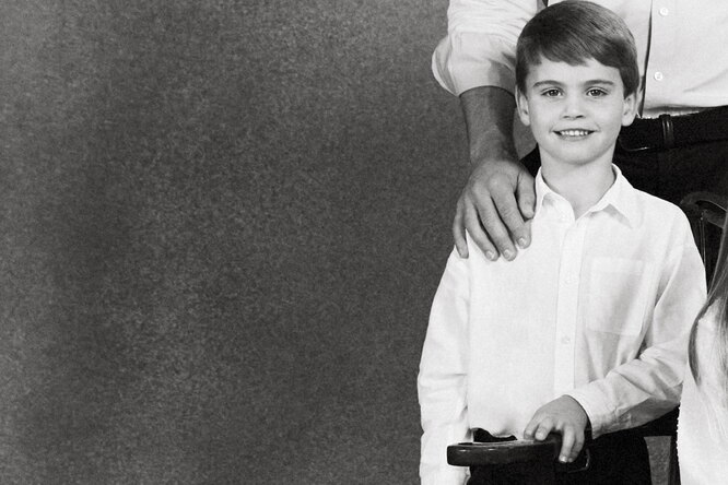 Самый худший фотошоп: какая часть тела исчезла с рождественской открытки Кейт Миддлтон