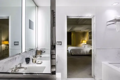 Как в люксовых отелях делают ванную комнату белоснежной