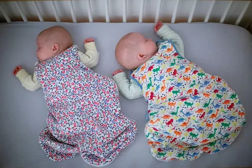 двойня, близнецы, новорожденный