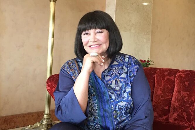 «Очень на бабушку похож»: 80-летняя Лариса Лужина выложила фото с младшим внуком «Очень на бабушку похож»: 80-летняя Лариса Лужина выложила фото с младшим внуком