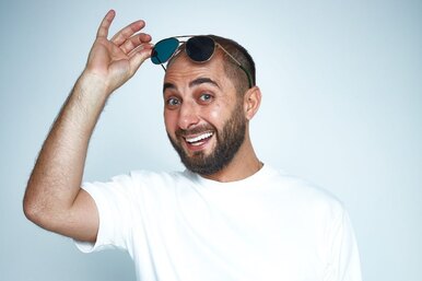 «Так выглядит счастье»: звезда Comedy Club Демис Карибидис показал фото с детьми