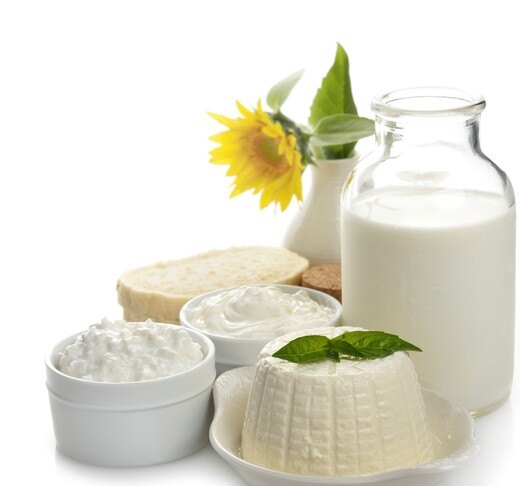 Куда девать прокисшее молоко: 9 способов использования кислого молока