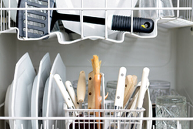 Как отмыть посуду чисто и без царапин?