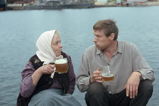 Из каких фильмов советская цензура вырезала сцены употребления алкоголя