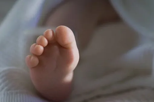 В Хабаровском крае младенец, оставленный на балконе, умер от переохлаждения