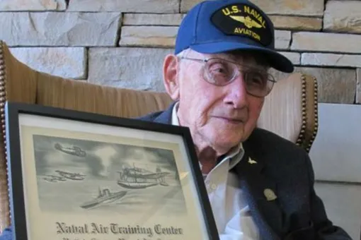 96-летний ветеран Второй мировой войны получил диплом университета