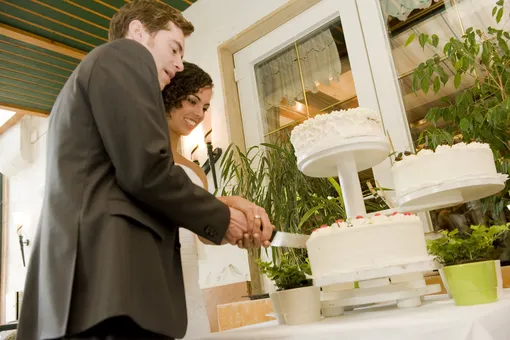 Мечта не сбылась: невеста получила на свадьбу «самый уродливый торт» за 35 тысяч
