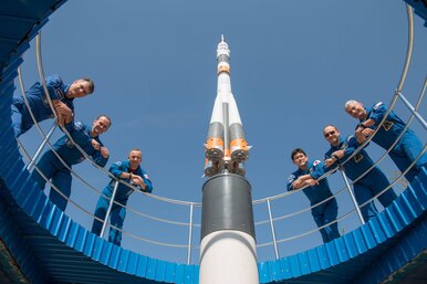 «Волшебный пендель», товарищ Сухов, описанное колесо и ещё 12 примет космонавтов