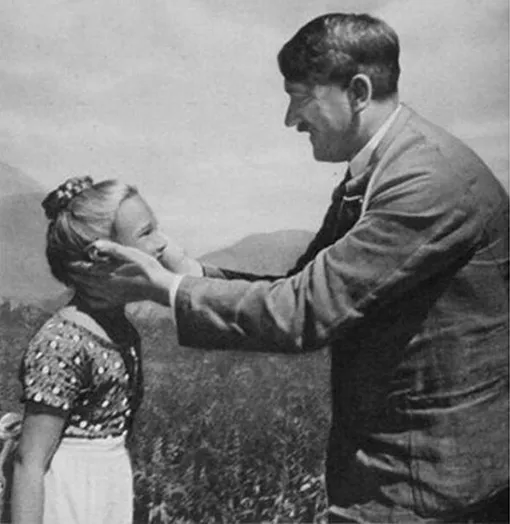 Еврейская девочка, укравшая сердце Гитлера, Бернели Нинау: фото, судьба