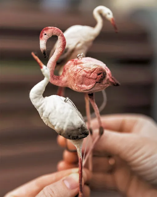Ватная игрушка фламинго на ёлку фото
