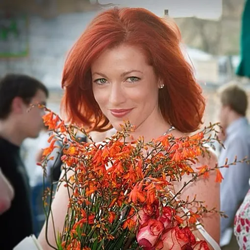 Алена Хмельницкая с рыжим цветом волос, из личного архива звезды