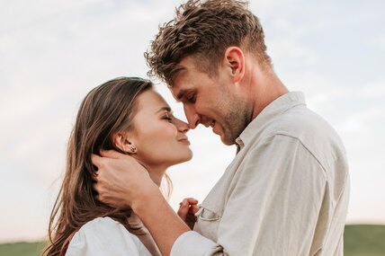 Союз нерушимый: какие знаки Зодиака создают самые крепкие отношения?