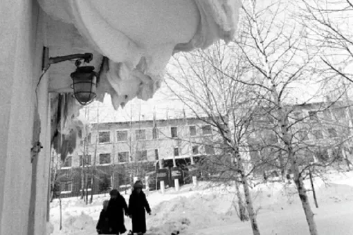 В Перми скончалась девятимесячная девочка, на которую рухнул снег с крыши