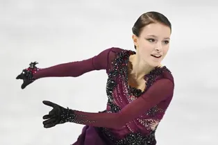 Олимпийская чемпионка в 17, любит мишек: 7 фактов о фигуристке Анне Щербаковой