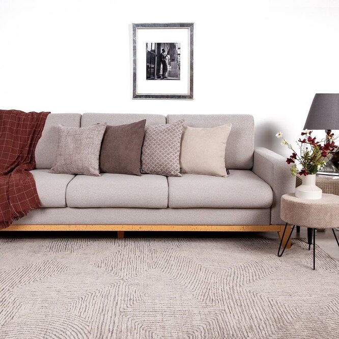 Хорошее комбо: как правильно подбирать декоративные диванные подушки?