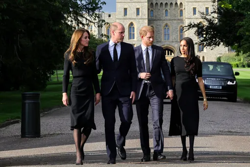 Кейт Миддлтон, принц Уильям, принц Гарри и Меган Маркл 10 сентября 2022 года в Виндзоре