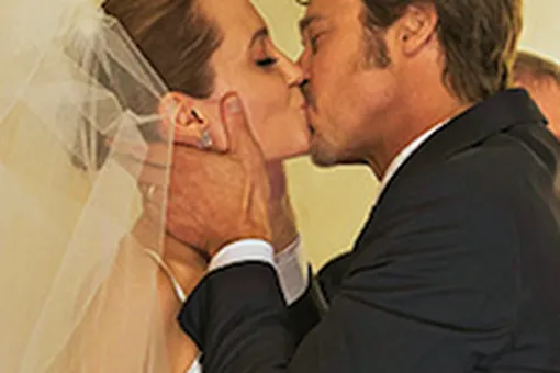 Анджелина Джоли и Брэд Питт сыграли свадьбу!