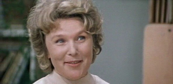 Вера Васильева в фильме «Это мы не проходили...» (1975) Вера Васильева в фильме «Это мы не проходили...» (1975)