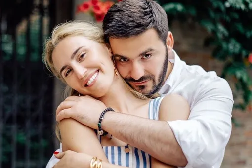 «Любуемся каждый день»: Диана Ходаковская поделилась фото мужа и старшей дочери