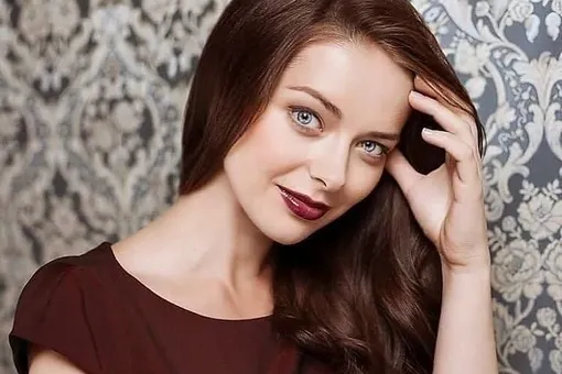 «Вы и без макияжа красавица»: Марина Александрова рассказала, что красится на карантине