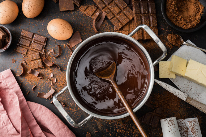 Как приготовить хороший шоколадный крем: для торта, булочек, пирожных и декора