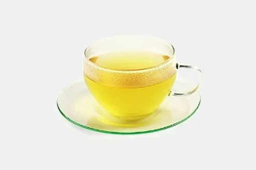 Слабый раствор спитого зелёного чая можно использовать как удобрение для сада