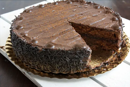Елизавета II обожала практически всё шоколадное, особенно шоколадный бисквитный торт