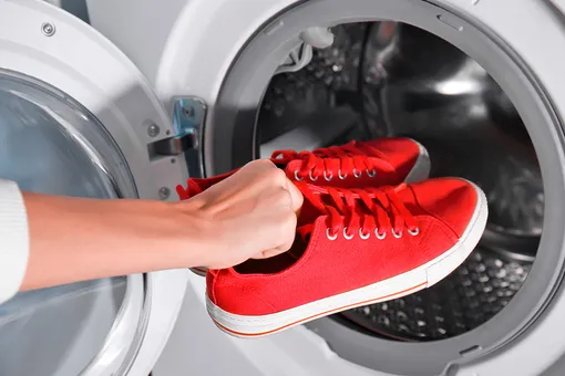 Кеды и кроссовки. Как правильно их стирать в стиральной машине?