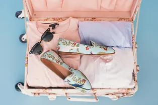 Как правильно собрать чемодан в самолет: лайфхаки, чтобы все вещи влезли и не помялись