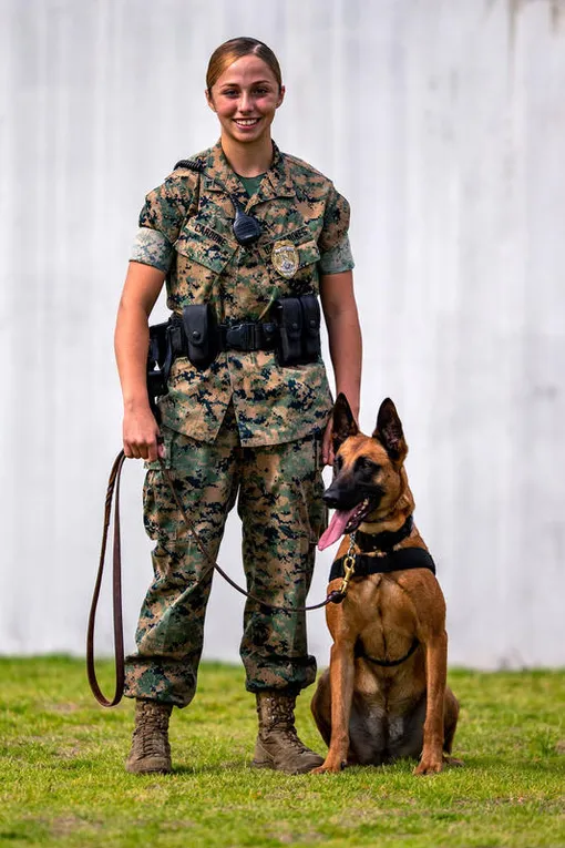 сержантка и ее собака