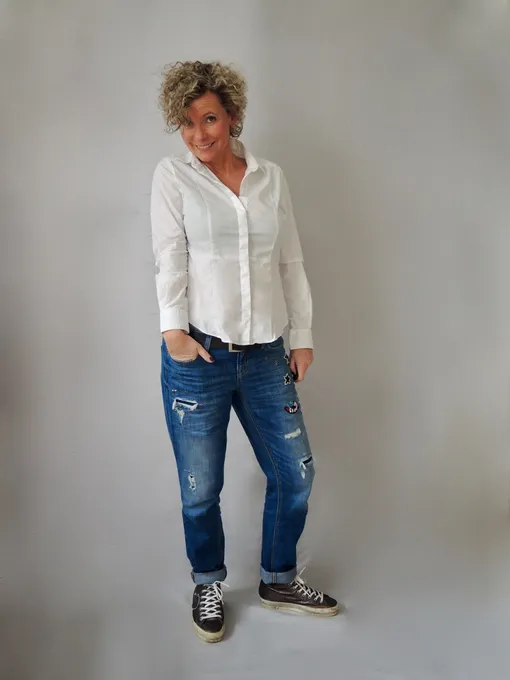 как носить джинсы бойфренды после 40 лет