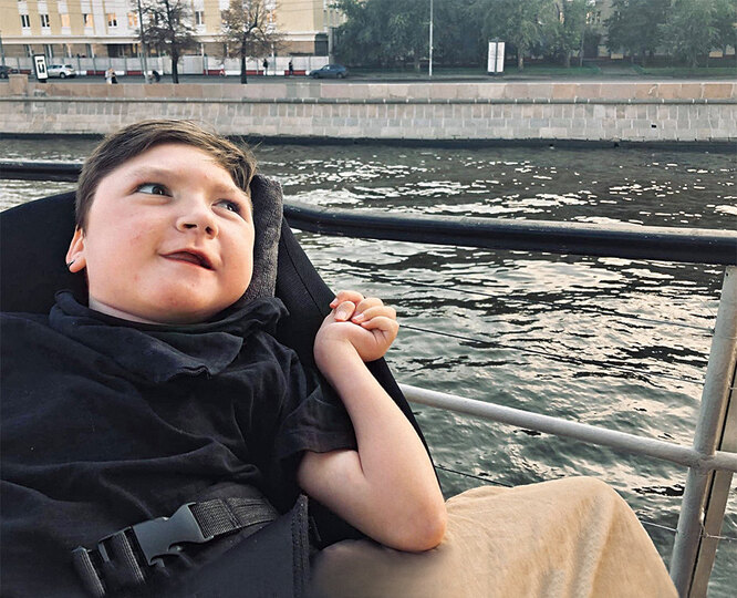 Лида Мониава и Коля Лида Мониава и Коля