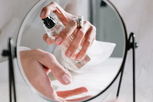 15 новинок парфюмерии, которые вдохновляют и поднимают настроение