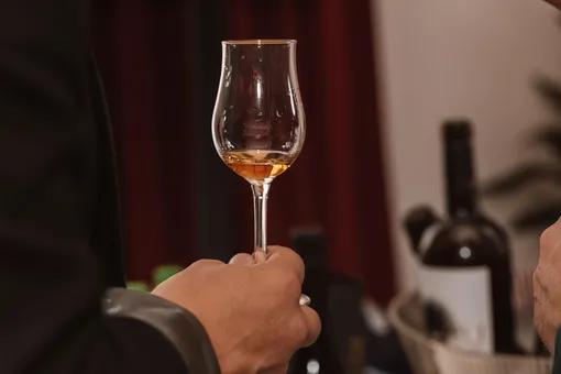 Как форма бокала раскрывает вкус алкогольного напитка