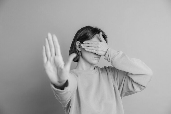 внутренняя мизогиния, враг внутри как называют женщин которые ненавидят женщин, мизогиния среди женщин, причины мизогинии среди женщин