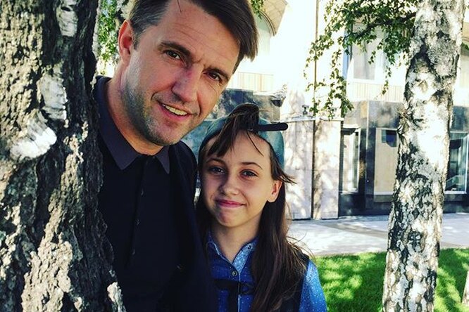 Владимир Вдовиченков показал подросшую дочь Владимир Вдовиченков показал подросшую дочь