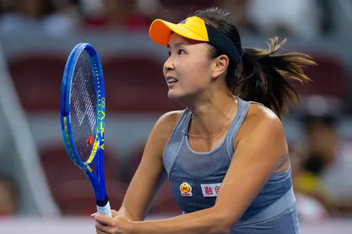 Пропала теннисистка Пэн Шуай, обвинившая экс-премьера Китая в насилии