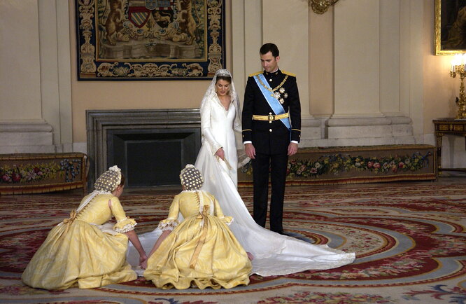 королева Испании Летиция свадебное платье