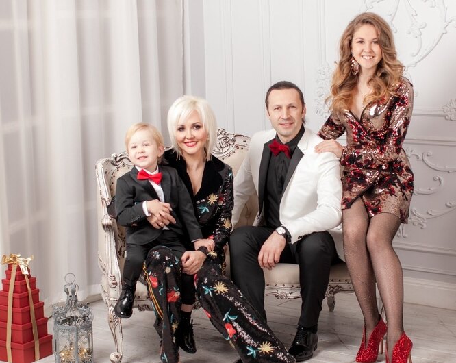 Василиса Володина с мужем и детьми фото