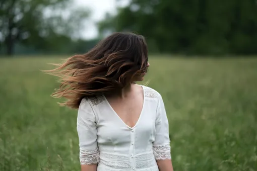 10 вещей, которые поймёт только женщина с длинными волосами