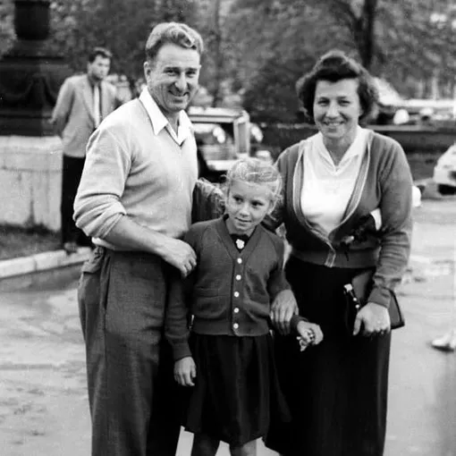 Татьяна Тарасова с родителями