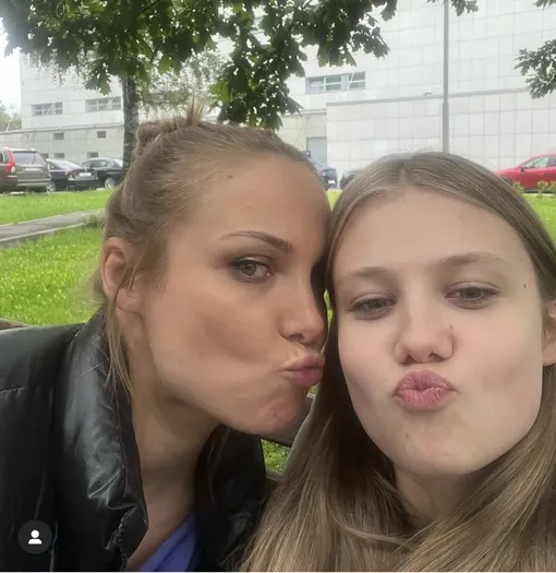 Татьяна Арнтгольц с дочерью