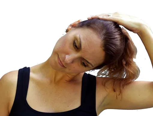 Боль в руке, спине, шее или челюсти — ранние признаки сердечного приступа у женщин